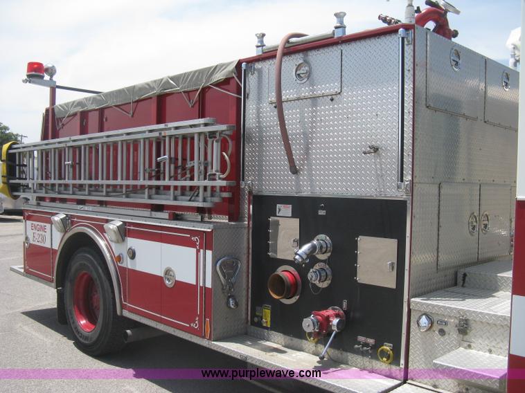 image for item H5393 1993 Pierce pumper fire truck