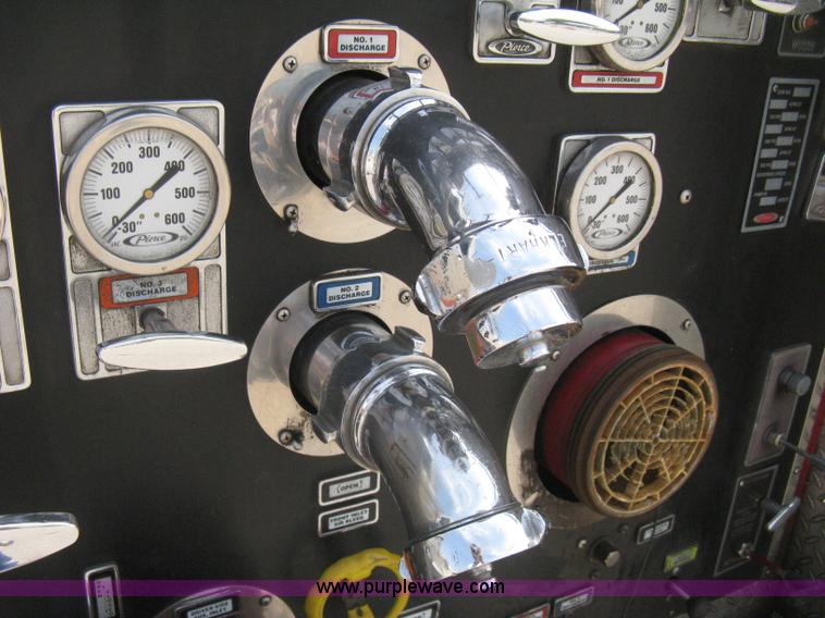 image for item H5393 1993 Pierce pumper fire truck