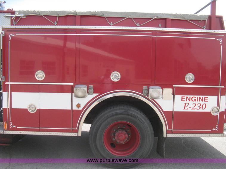 image for item H5393 1993 Pierce pumper fire truck