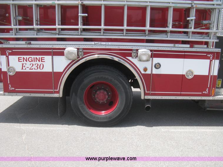 image for item H5393 1993 Pierce pumper fire truck