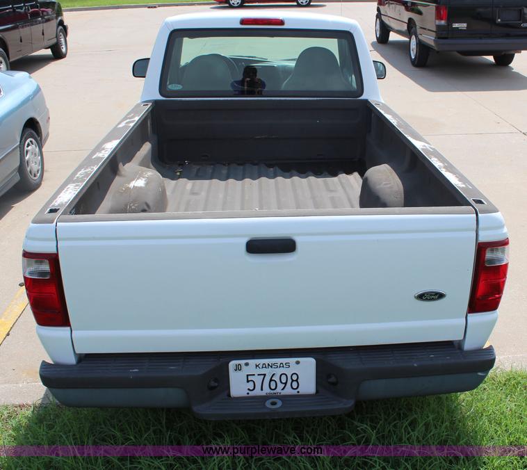 image for item H6170 2002 Ford Ranger pickup truck