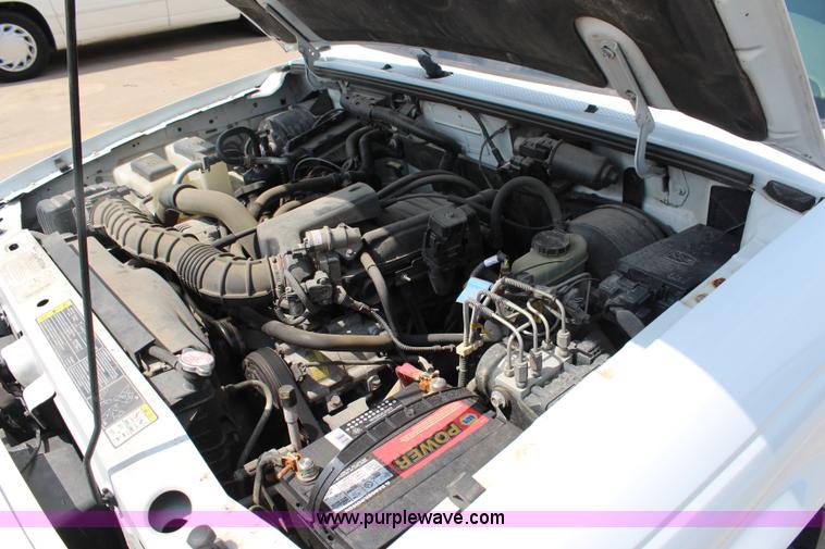 image for item H6170 2002 Ford Ranger pickup truck