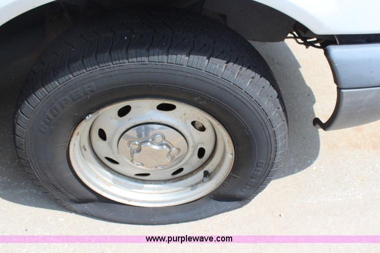 image for item H6170 2002 Ford Ranger pickup truck