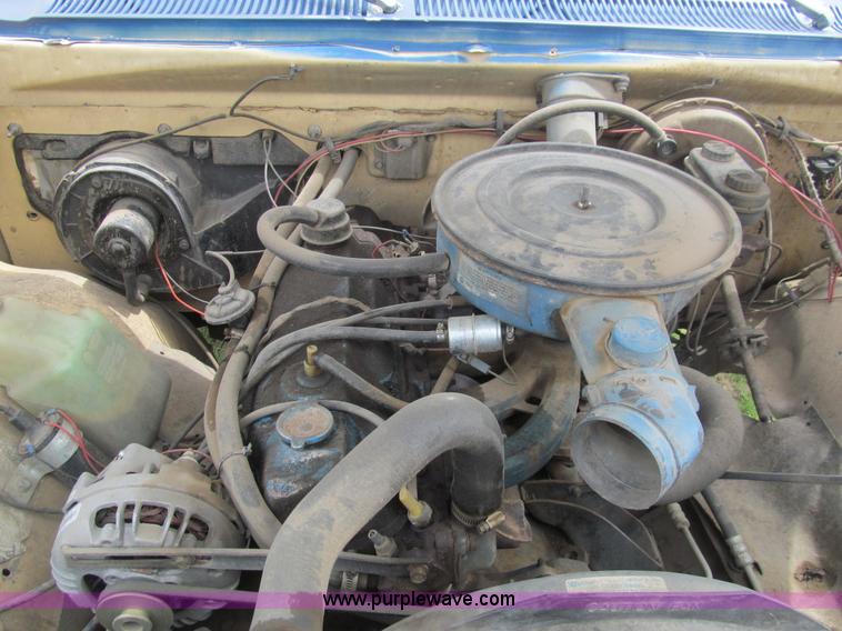 image for item H8984 1981 Dodge Ram D150 pickup truck