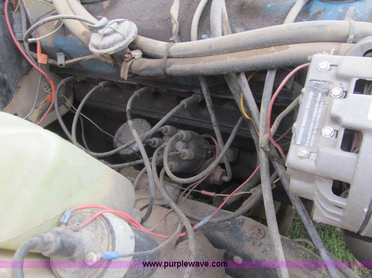 image for item H8984 1981 Dodge Ram D150 pickup truck