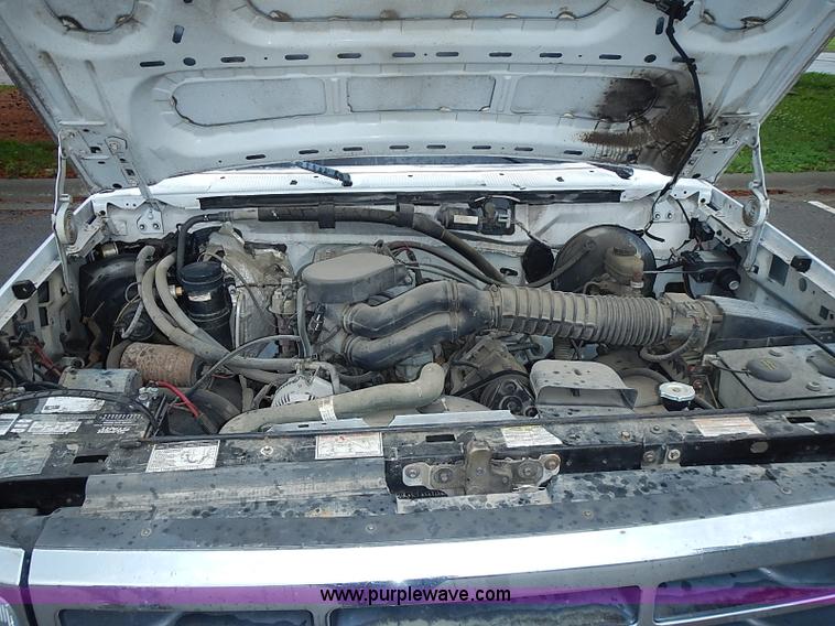 image for item I3581 1995 Ford F150 XL pickup truck