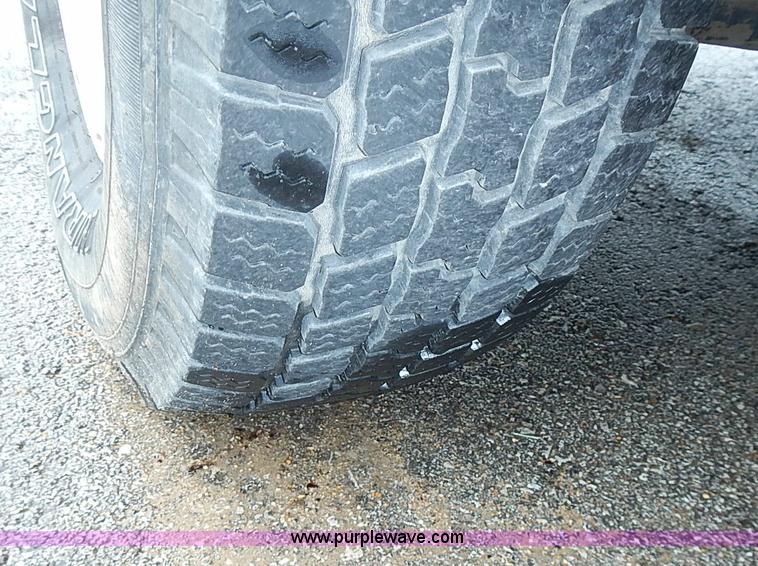 image for item I3581 1995 Ford F150 XL pickup truck