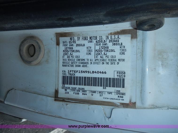 image for item I3581 1995 Ford F150 XL pickup truck