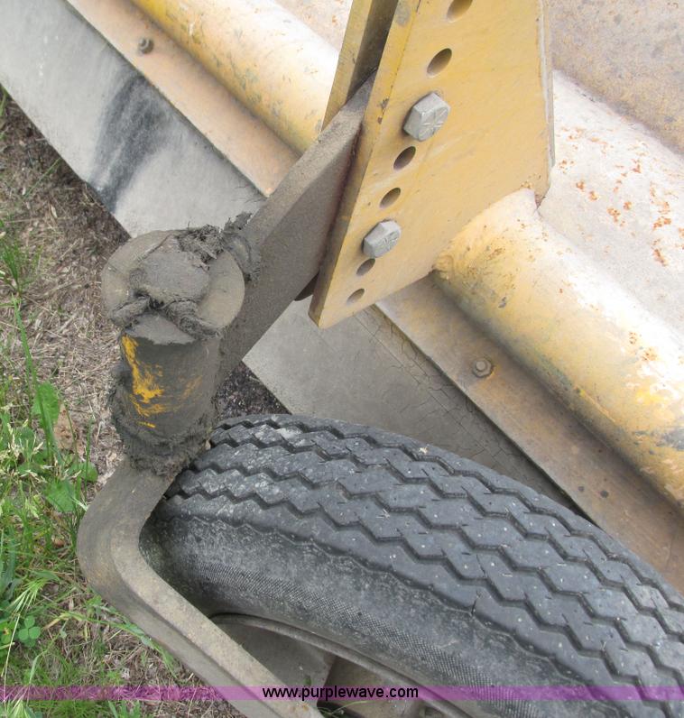 image for item I3928 7.5' flail mower