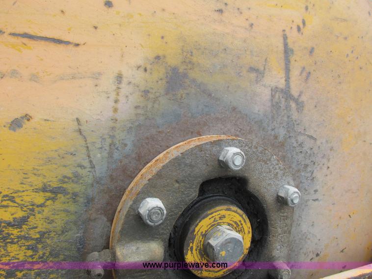 image for item I3928 7.5' flail mower