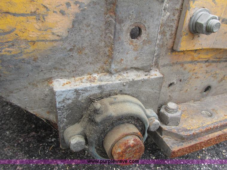 image for item I3928 7.5' flail mower