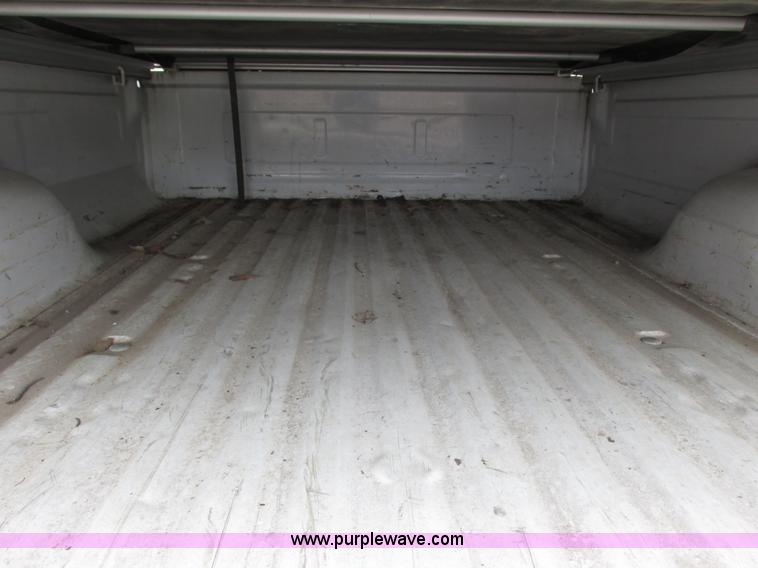 image for item I3938 1996 Ford F150 pickup truck