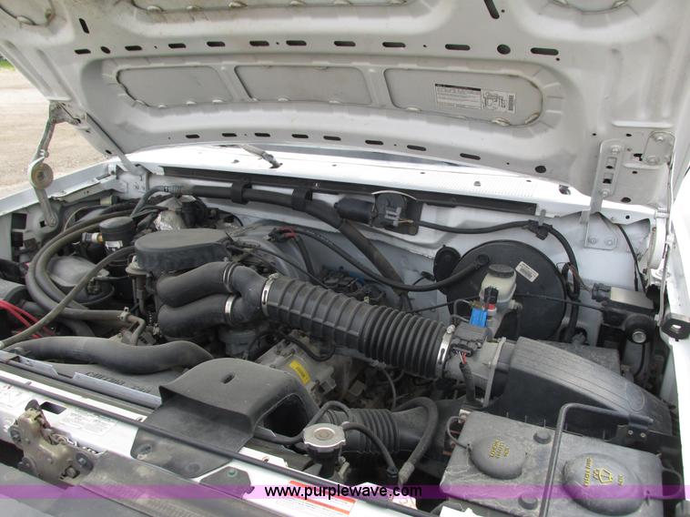 image for item I3938 1996 Ford F150 pickup truck