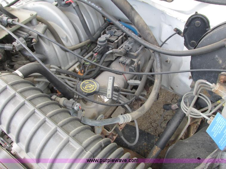 image for item I3938 1996 Ford F150 pickup truck