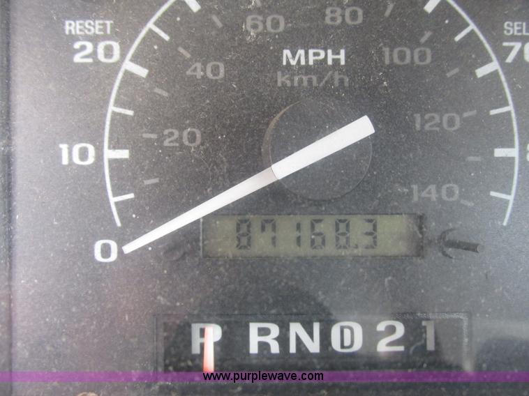 image for item I3938 1996 Ford F150 pickup truck