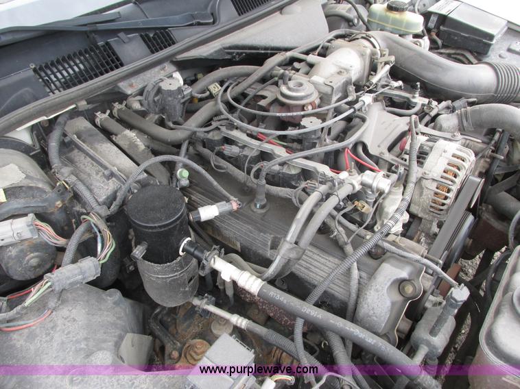 image for item I3940 2001 Ford Crown Victoria Police Interceptor