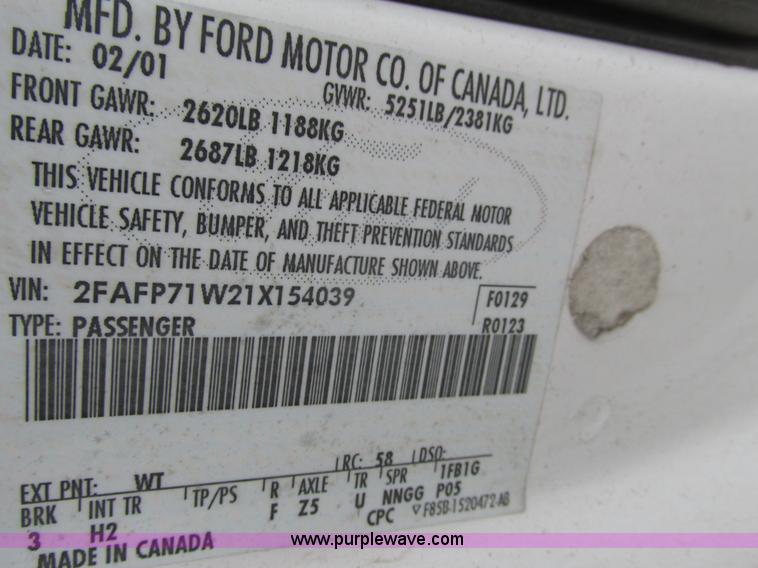 image for item I3940 2001 Ford Crown Victoria Police Interceptor