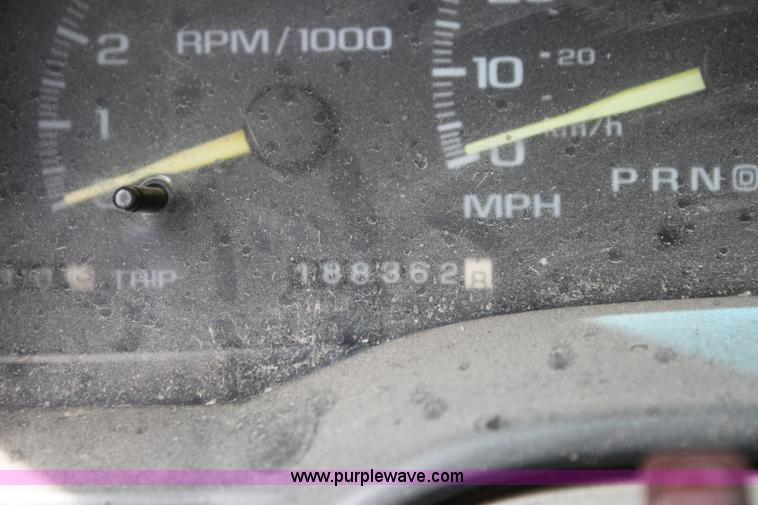 image for item I7343 1996 Chevrolet 1500 Z71 Ext. Cab pickup truck