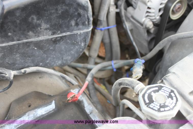 image for item I7343 1996 Chevrolet 1500 Z71 Ext. Cab pickup truck