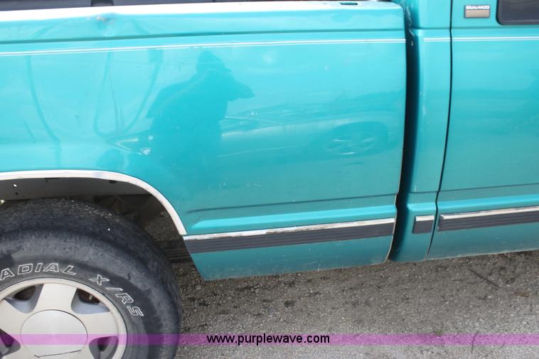 image for item I7343 1996 Chevrolet 1500 Z71 Ext. Cab pickup truck