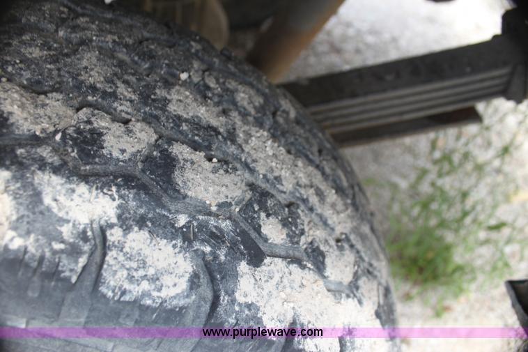 image for item I7343 1996 Chevrolet 1500 Z71 Ext. Cab pickup truck