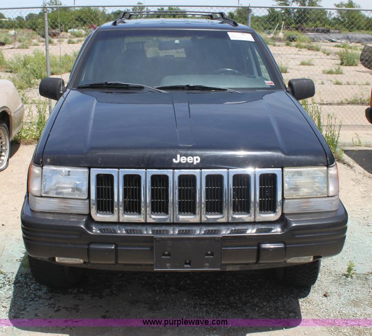 image for item I7362 1998 Jeep Grand Cherokee Laredo SUV