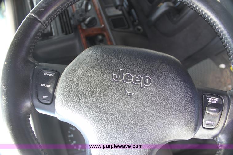image for item I7362 1998 Jeep Grand Cherokee Laredo SUV