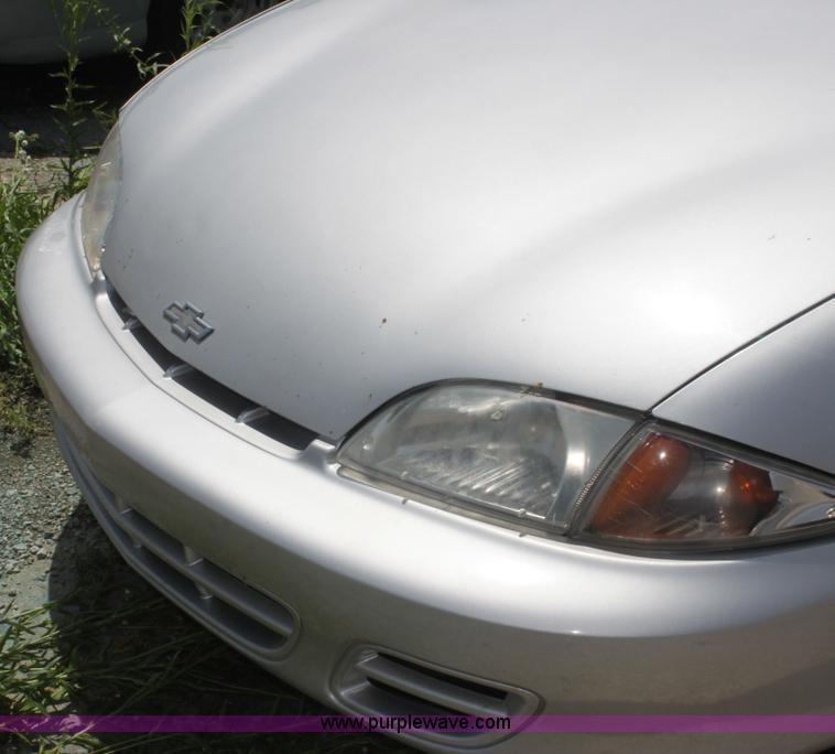 image for item I7367 2000 Chevrolet Cavalier