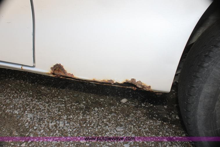 image for item I7367 2000 Chevrolet Cavalier