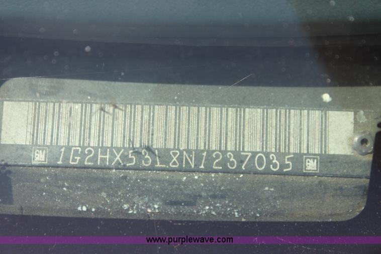 image for item I7369 1992 Pontiac Bonneville SE