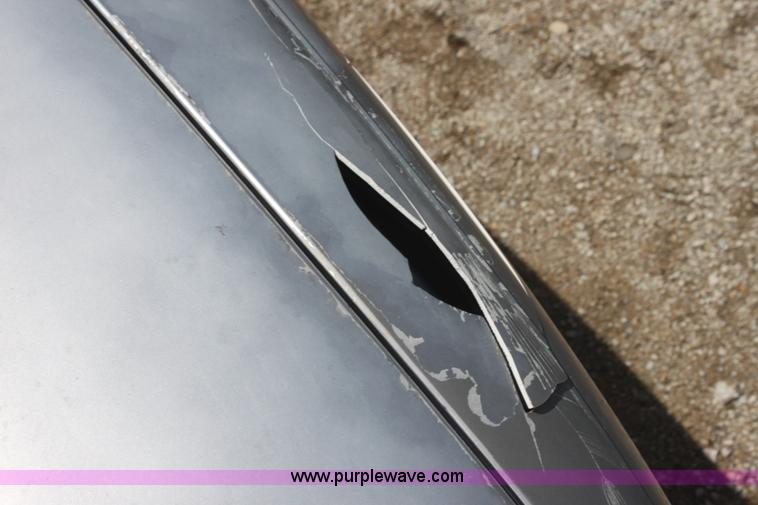 image for item I7369 1992 Pontiac Bonneville SE