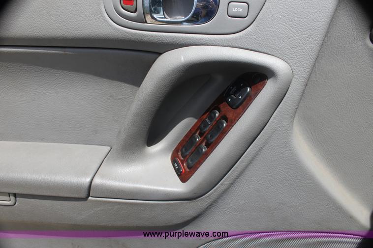 image for item I7370 2001 Mazda Millenia