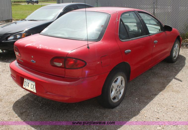 image for item I7371 2001 Chevrolet Cavalier