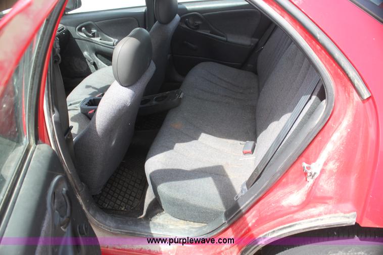 image for item I7371 2001 Chevrolet Cavalier