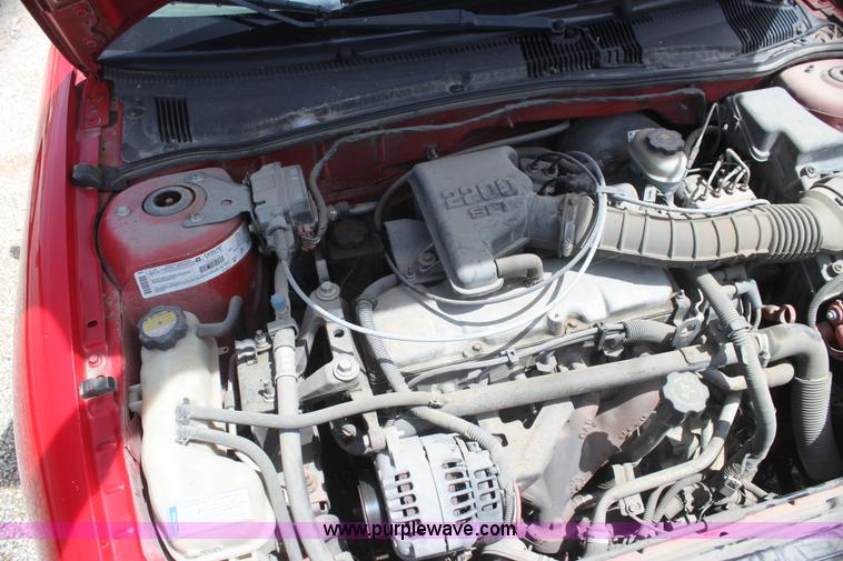 image for item I7371 2001 Chevrolet Cavalier