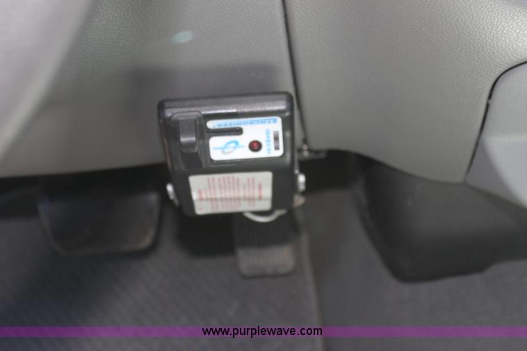 image for item I7403 2005 Ford Expedition SUV