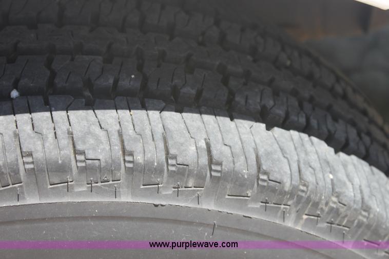 image for item I7403 2005 Ford Expedition SUV