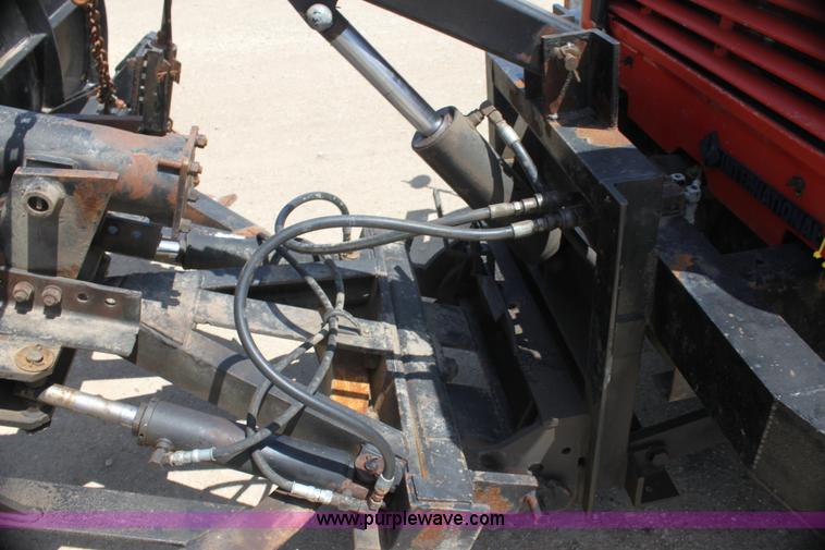 image for item I7404 1997 International 4900 dump truck