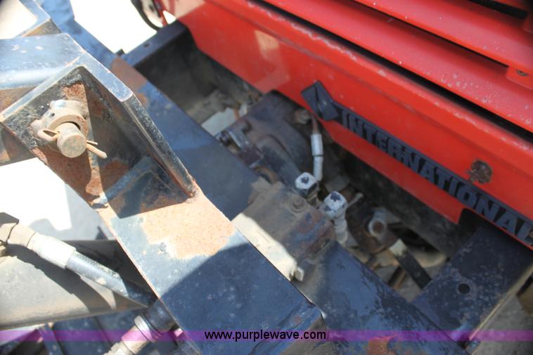 image for item I7404 1997 International 4900 dump truck