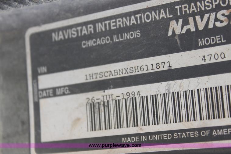 image for item I7405 1995 International 4700 dump truck