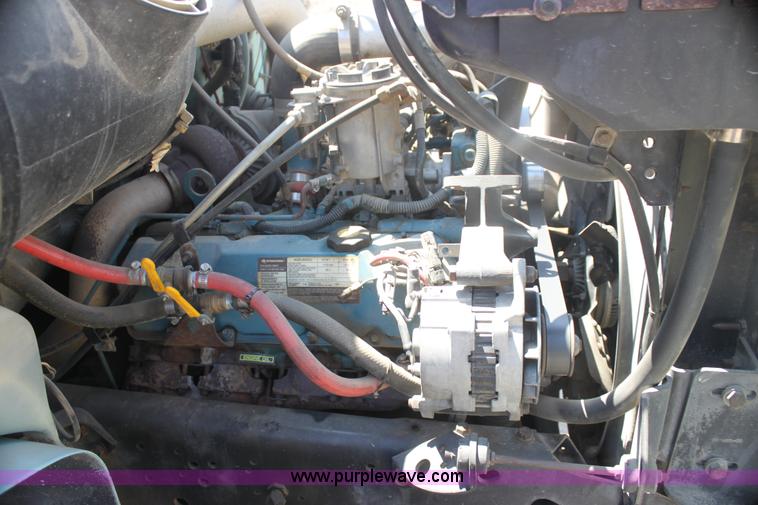 image for item I7405 1995 International 4700 dump truck