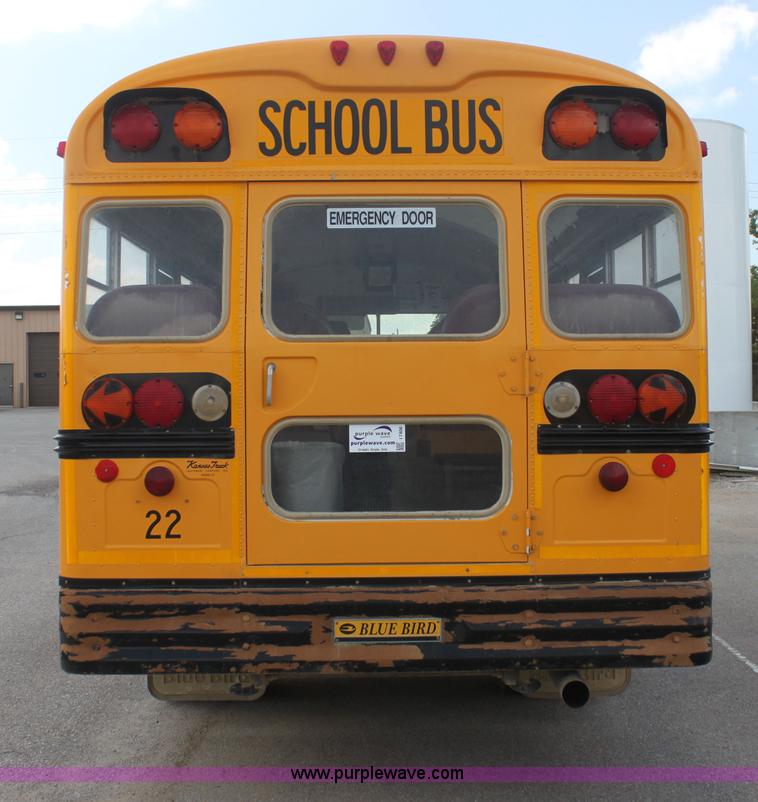image for item I7406 2003 International 3800 school bus