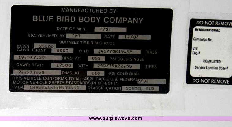 image for item I7406 2003 International 3800 school bus