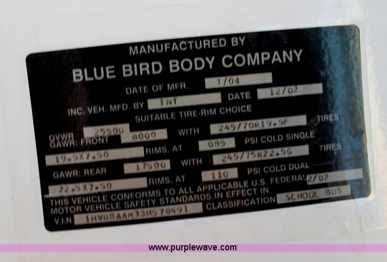 image for item I7406 2003 International 3800 school bus