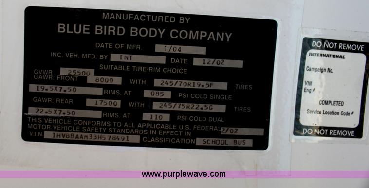 image for item I7406 2003 International 3800 school bus