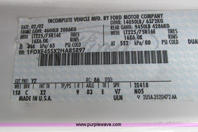 image for item I9588 2002 Ford Econoline E450 2200 VIP bus