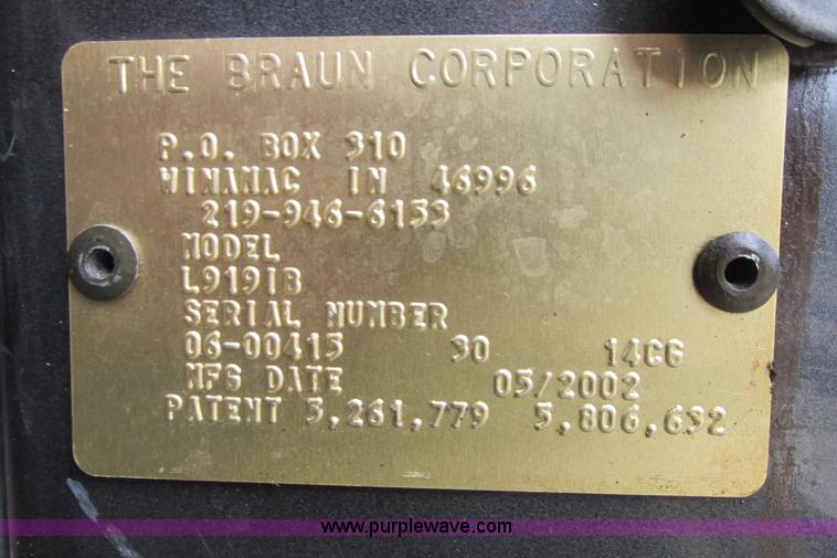 image for item I9588 2002 Ford Econoline E450 2200 VIP bus