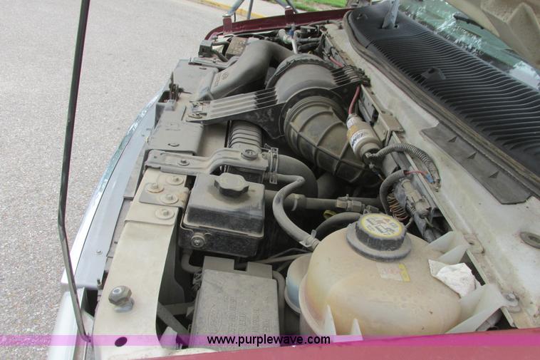 image for item I9588 2002 Ford Econoline E450 2200 VIP bus