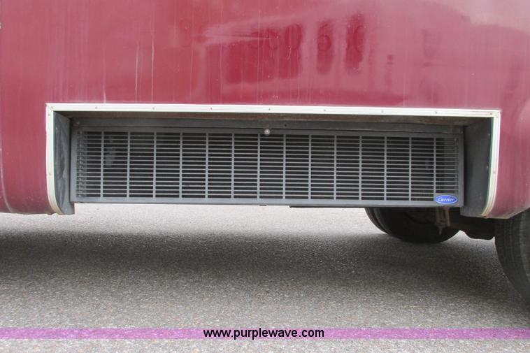 image for item I9588 2002 Ford Econoline E450 2200 VIP bus