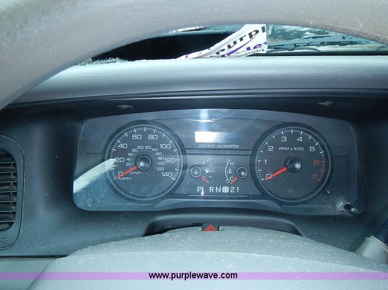 image for item J3221 2010 Ford Crown Victoria Police Interceptor